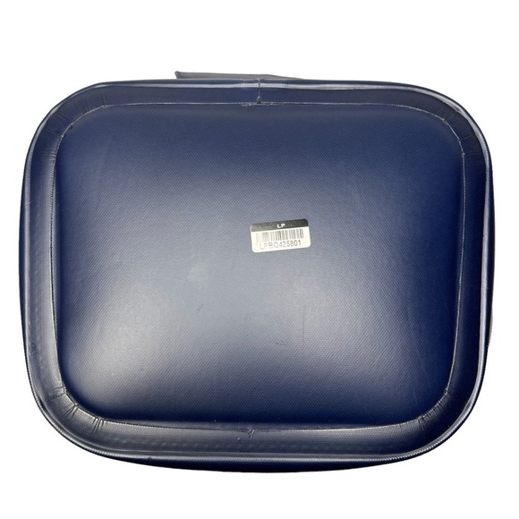 NWT Limited Edition Vineyard Vines x Target Navy Padded Shoulder Sling Cooler - Picture 5 of 16